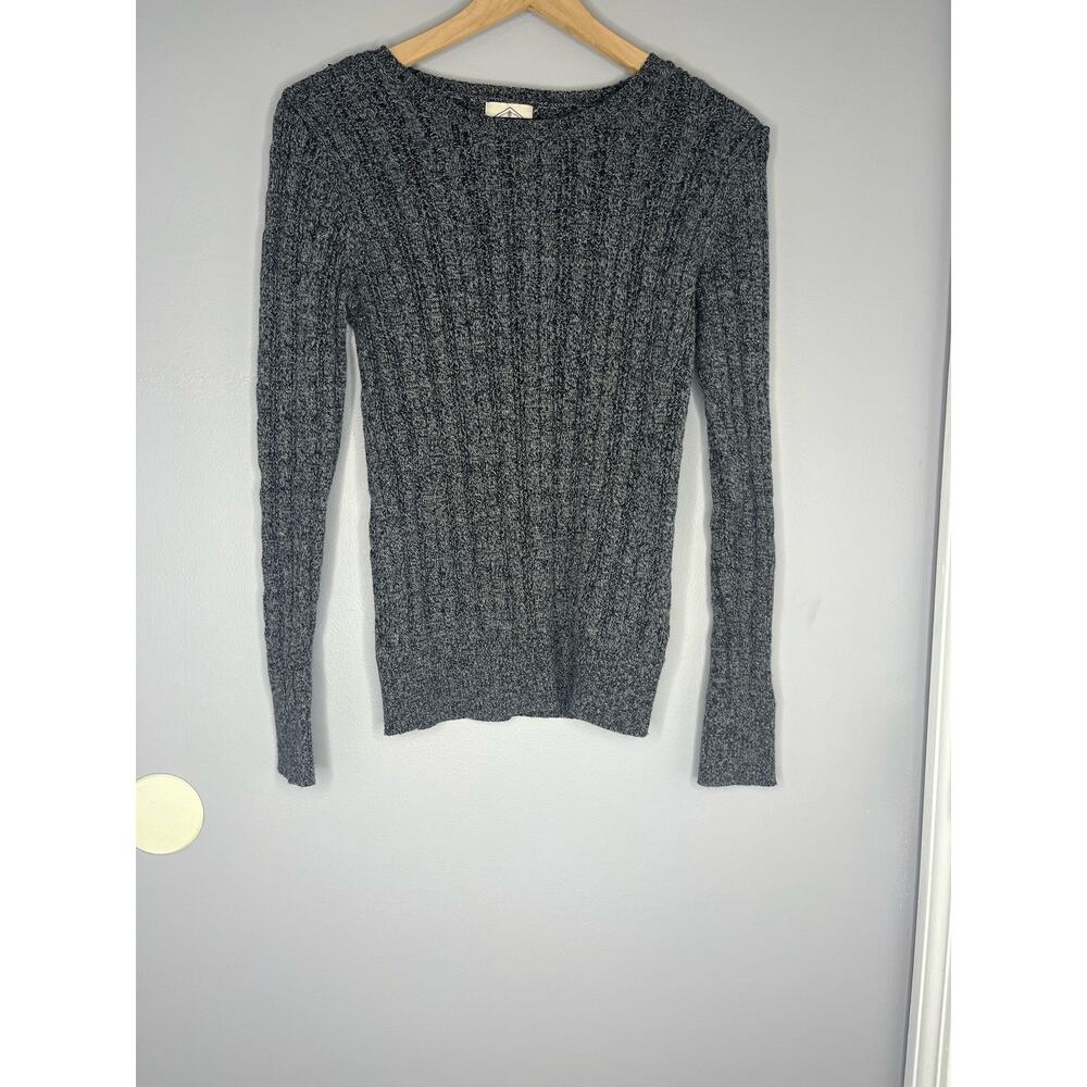 St. John's Bay Charcoal Gray Cable Knit Fitted Sweater